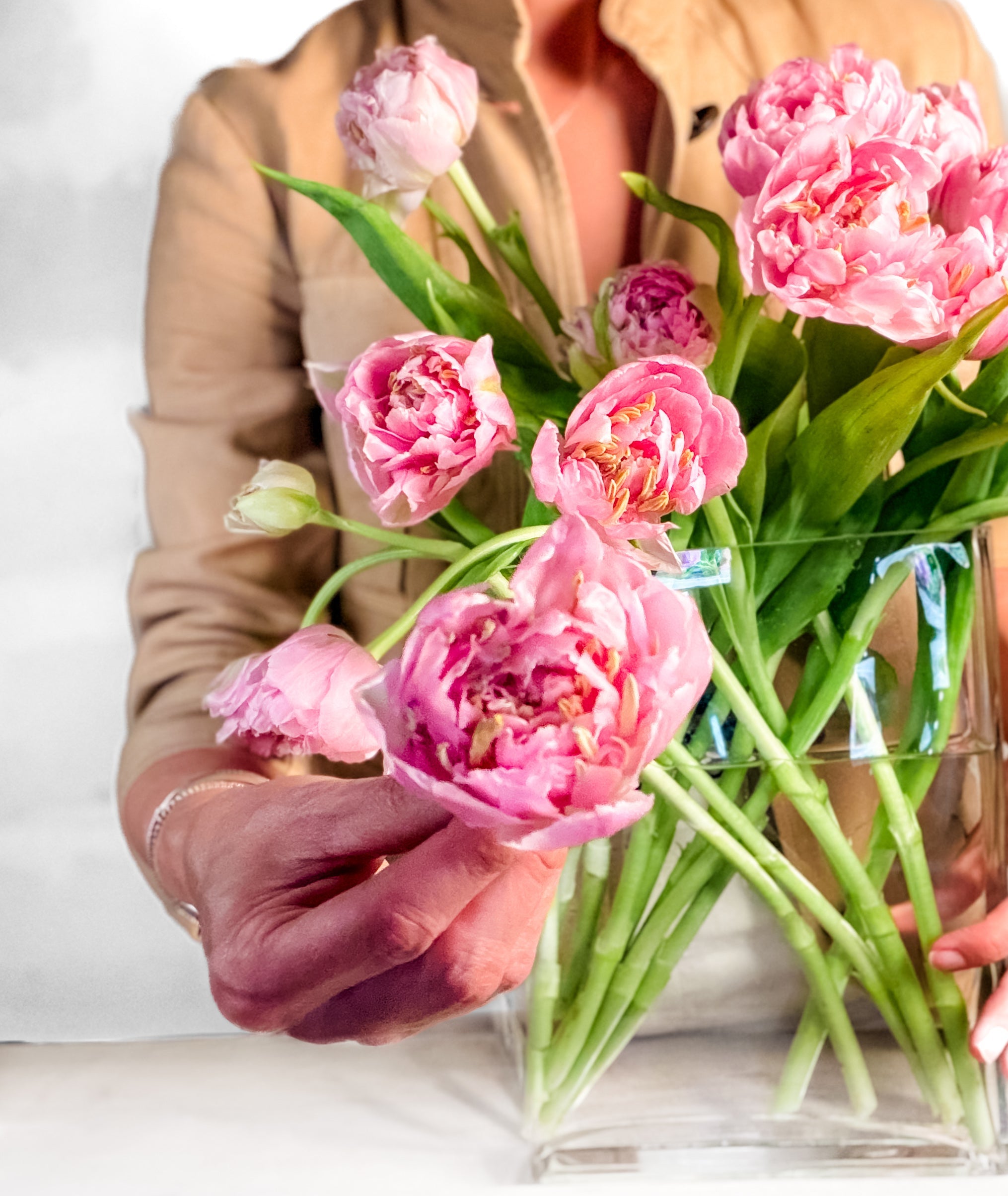 Arreglo especial de tulipán doble para regalo — Paola Flores y Casa